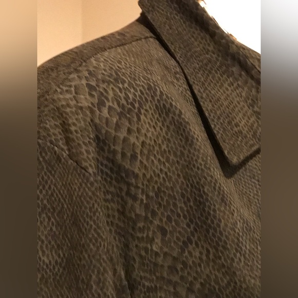 Erin London Vintage Green Snake Long Sleeve Button Down Collard Skin Print SZ XL - Picture 3 of 10